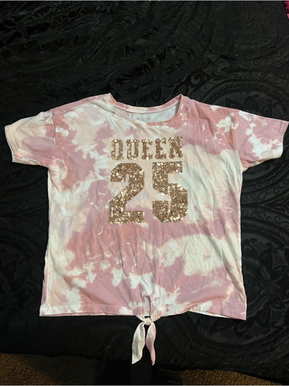 The Children's Place Pink and White Tie-Dye Sequin 'Queen 25' Tee - Picture 4 of 6